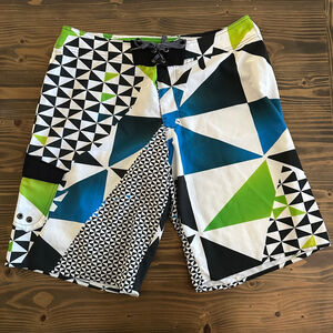 Men’s Tony Hawk Geometric Board Shorts L 36 White Black Swim Trunks